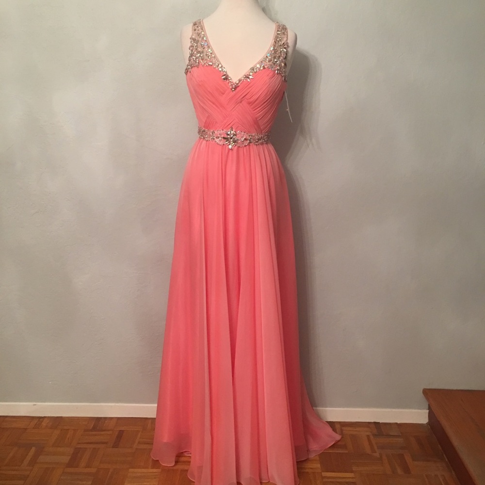 Elegant Coral Aspeed Gown